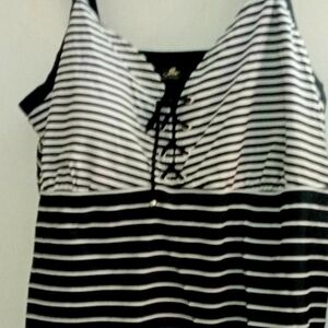 Black and White Striped Tankini Swim Top 4x